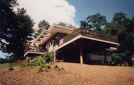 Дом Ли (Lee House), общий вид