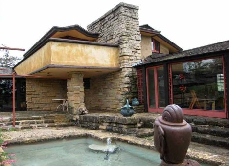 Резиденция Райта Taliesin, офис, бассейн Резиденция Райта Taliesin, офис, бассейн