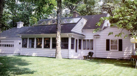 Солнечный дом, южный фасад после пристройки солнечной теплицы