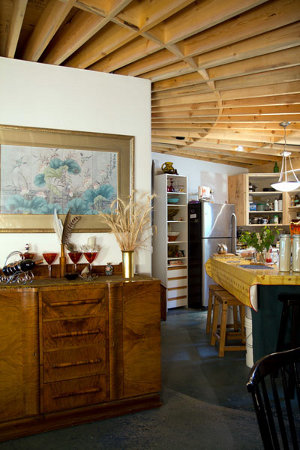 Интерьер купольного дома Синди Джонсон