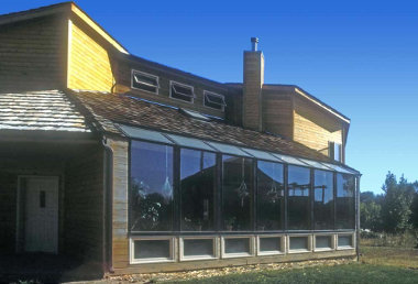 Внешний вид солнечного дома Холла