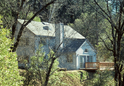 Внешний вид солнечного дома Royer House