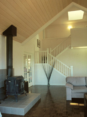 Отопительная печь в гостиной Royer House