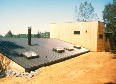 Солнечный дом Sayers House, вид с северо-аостока