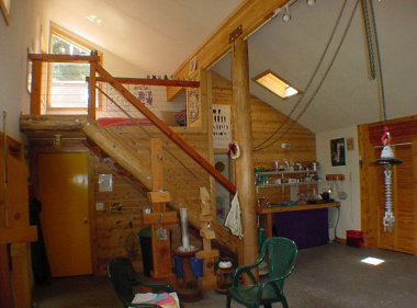 Спальный чердак солнечного дома Sierra Studio Cabin