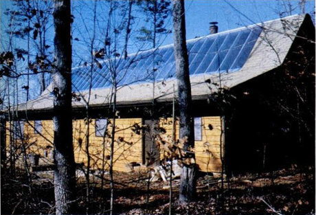 Солнечный дом с гелиочердаком, вид с юго-востока