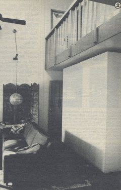 Водяная теплоаккумулирующая стена в доме Моргана