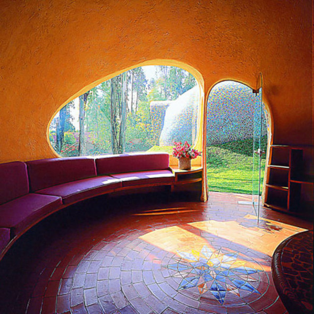 Фрагмент интерьера гостиной органического дома Мексиканский кит