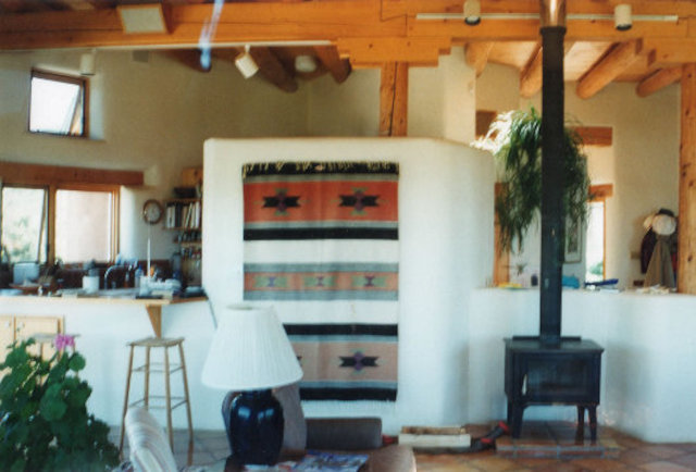 Фрагмент интерьера, кухня солнечной резиденции Neeley