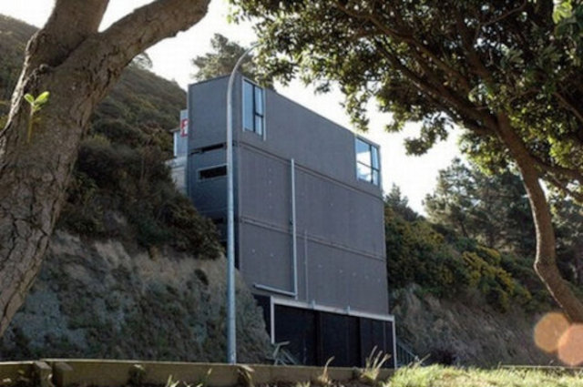 Контейнерный дом в четырех уровнях