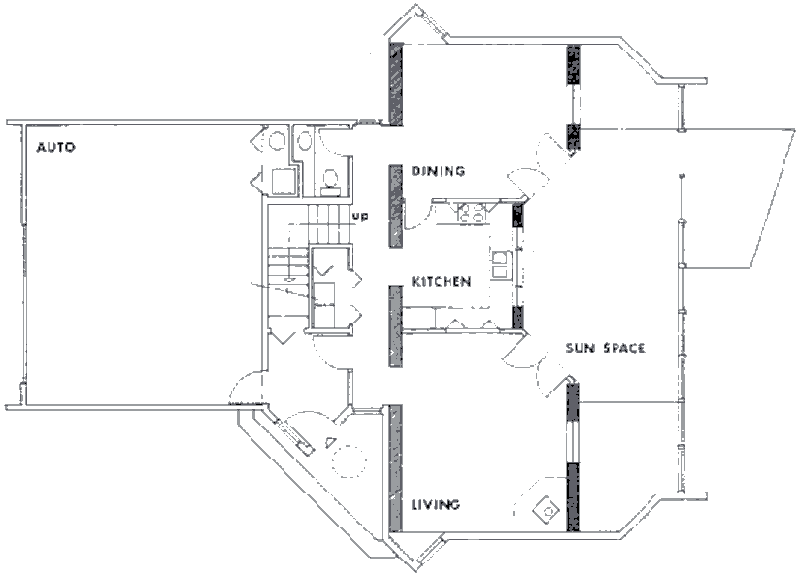 Пассивный солнечный дом Sunstar House, план первого этажа