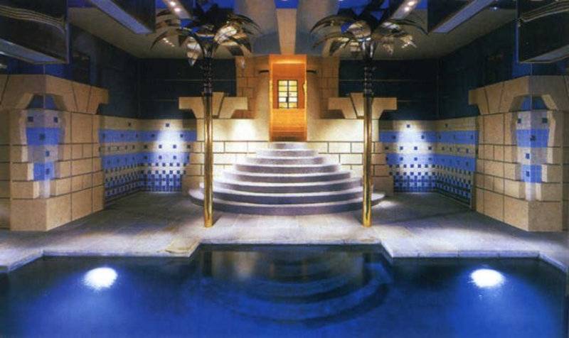 Пристройка бассейна к особняку в Ллевелин Парк, интерьер бассейна,  архитектор Роберт Стерн