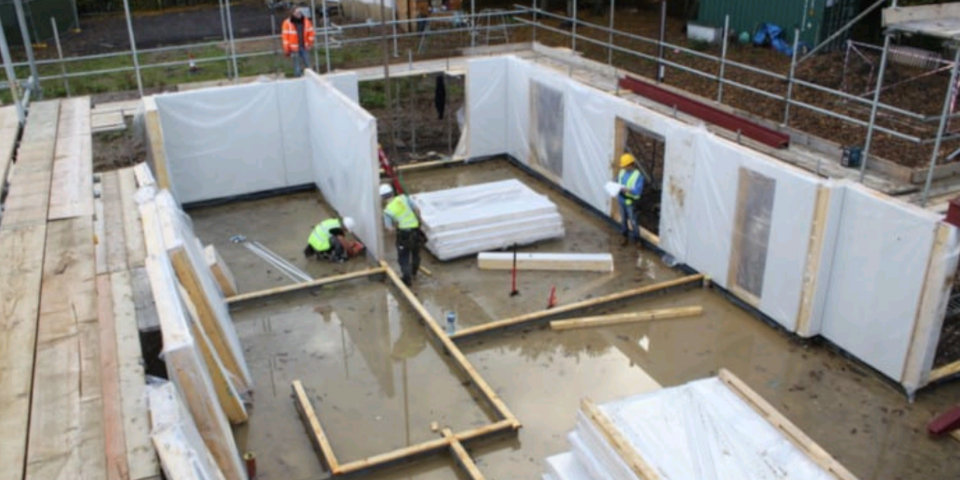 Монтаж каркасных наружных стен из мелких панелей