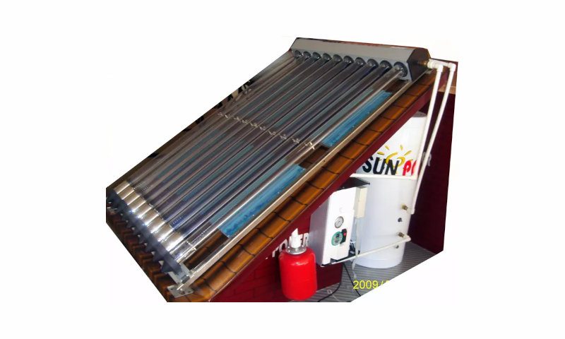 Солнечный водонагреватель с принудительной циркуляцией воды