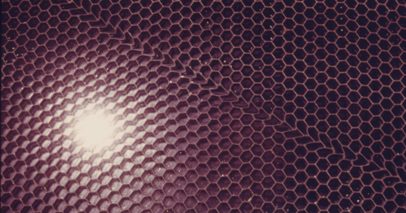 Cолнечный коллектор с сотовой структурой