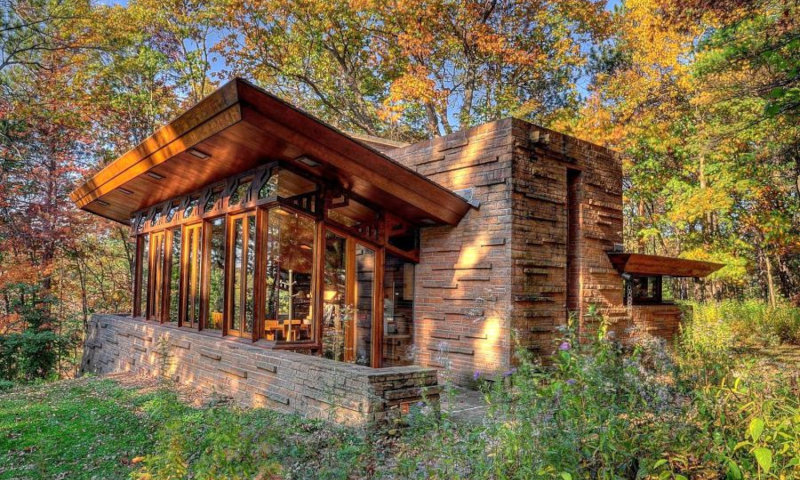 Коттедж Сета Петерсона (Seth Peterson Cottage) — проект Фрэнка Ллойда Райта, внешний вид