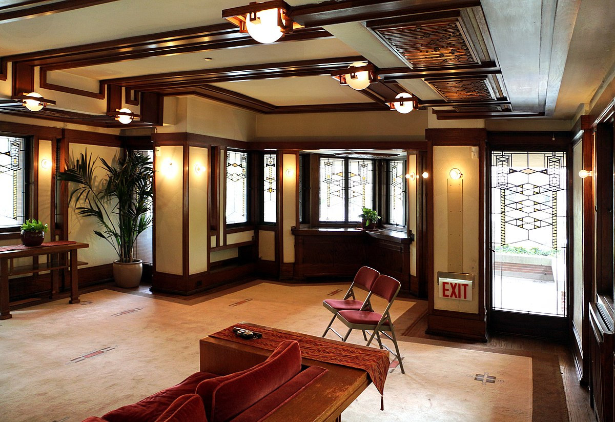 Дом Роби (Frederick Robie House) — проект Фрэнка Ллойда Райта, вход в дом (справа гараж)