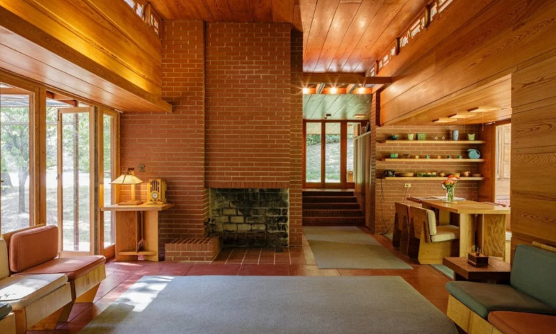 Дом Поуп-Лиги (Pope-Leighey House) — проект Фрэнка Ллойда Райта, общая комната