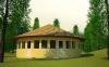 Соломенный солнечный дом Strawbale Roundhouse, внешний вид